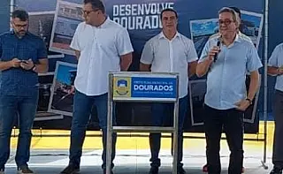 Cemar Arnal celebra anúncio de reforma da Escola Frei Eucário Schmidt