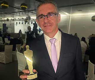 Jornalista Clóvis de Oliveira é homenageado na Capital