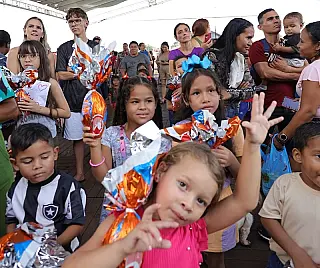 Festa da Páscoa termina com distribuição de ovos e shows
