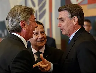 Bolsonaro não é único a ameaçar jornalista de porrada
