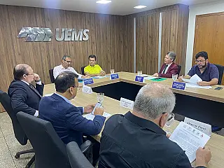 Marçal Filho se reúne com instituições de ensino superior