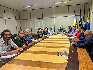 Caos na Saúde é tema de reunião de vereadores com Defensoria Pública e OAB
