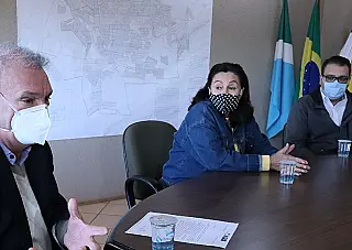 Ex-candidatos aquecem o debate pré-eleitoral