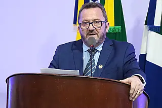 Laudir cobra informações sobre obras e melhorias em infraestrutura e segurança
