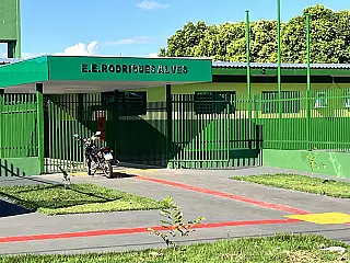 Escola Rodrigues Alves ganha reforma geral
