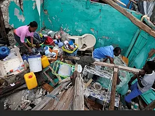 Furacão avança do Haiti para Flórida deixando 842 mortos