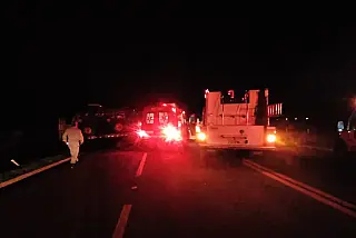 Caminhoneiro morre após colidir com carreta na BR-163