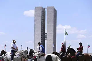 PEC que libera vaquejadas é aprovada pelo Senado