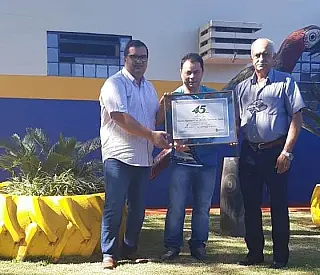 Escola de Macaúba é homenageada pelos 45 anos de história