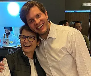 Lelinho Rocha estreia 'Papo de Valor' na Grande FM e entrevista Sergio Longen