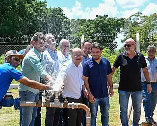 Governo de MS leva água aos assentamentos de Itaquiraí