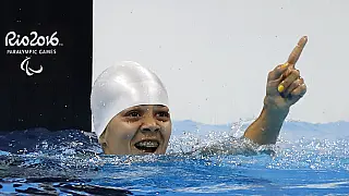 Morre a nadadora Joana Neves, multimedalhista paralímpica, aos 37 anos