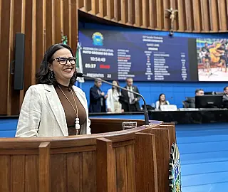 Gleice Jane comemora avanço da PEC sobre escala 6x1