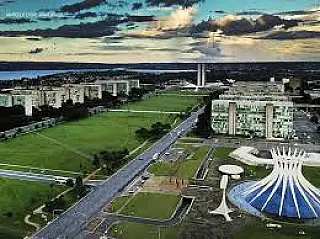 Congresso e STF discutem regras para empresas voltarem a doar