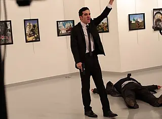 Embaixador da Rússia na Turquia é morto durante exposição de fotos