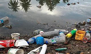 Brasil gerou 64 quilos de resíduos plásticos por pessoa em 2022