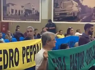 Sessão da Câmara é novamente adiada por falta de quorum para eleger Mesa