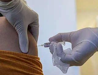 Vacina começa dia 4
