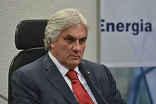 Delcídio pedirá quebra de sigilo telefônico de Bernardo Cerveró