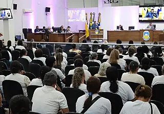 Vereadores acatam duas denúncias contra Isa Marcondes