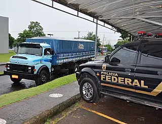 Federal apreende carga com 400 caixas de cigarros do Paraguai