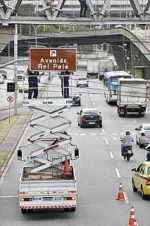 Avenida que circunda o Maracanã é batizada como "Rei Pelé"