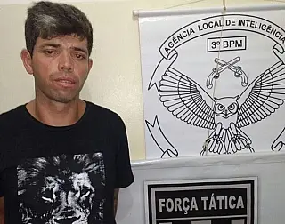 Morador de bairro é apreendido com plantio de maconha em casa