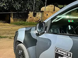 Homem que matou mulher morre em confronto com PM