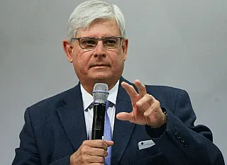 Janot encerra período de mais intensa caça à corrupção no Brasil