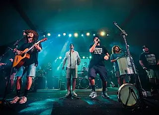 Atitude 67 faz live nesta sexta, que ainda tem Chitãozinho e Xororó