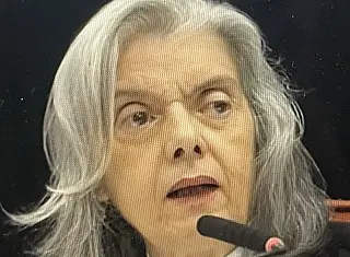 Cármen Lúcia antecipa eleição de substitutos no TSE