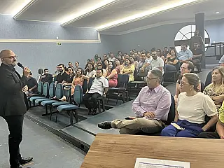 Secretário recepciona novos diretores de escolas em Dourados