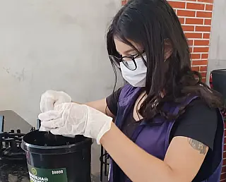 "Armadilhas" que eliminam mosquito recebem manutenção
