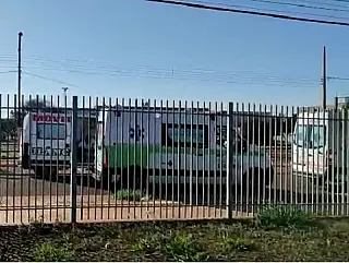 Mais tragédia: Lotada de pacientes com Covid, UPA não tem médicos para atendimento