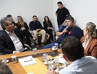 Yuri sugere convênio com particular e reconstrução do Hospital da Vida