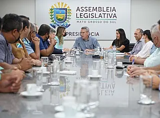 Deputados intervém e Governo vai rever projetos