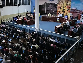 Vereadores discutem com Município o não fechamento de salas de aula