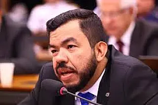 Trutis é condenado a indenizar delegado da PF por ofensas