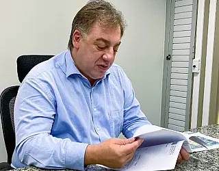 Neno pede camas, Tvs e ar condicionado para o HV