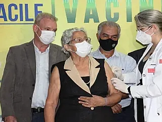 Governo enviou mais de 17 mil doses de vacina e Dourados só aplicou 7.500 até agora