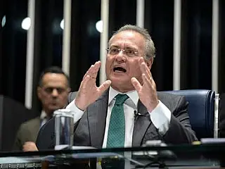 Renan teria falado sobre mudar lei da delação em gravação