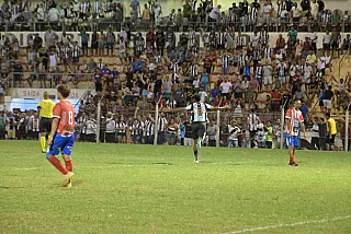 Corumbaense multado por gritos homofóbicos e uso de sinalizadores contra o Dourados