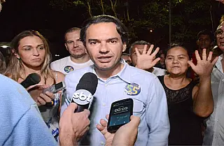 Caça-fantasma aterroriza deputados na Assembleia Legislativa
