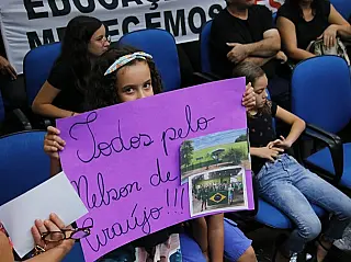 Comunidade da Nelson de Araújo se mobiliza contra fechamento da escola