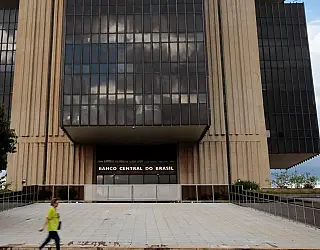 Inflação deve passar de 10% no fechamento
