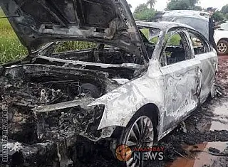 Carro usado em atentado na fronteira é encontrado queimado