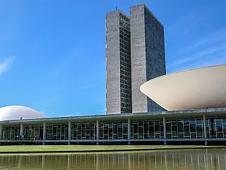Escolas privadas são proibidas de recusar matrículas