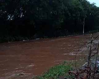 Domingo começa com previsão de mais chuvas para Dourados