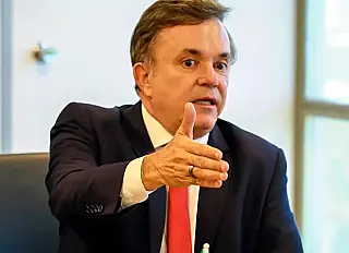 Vander apoia edição de feira literária