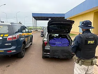 Veículo abordado com 485 kg de maconha em Mundo Novo